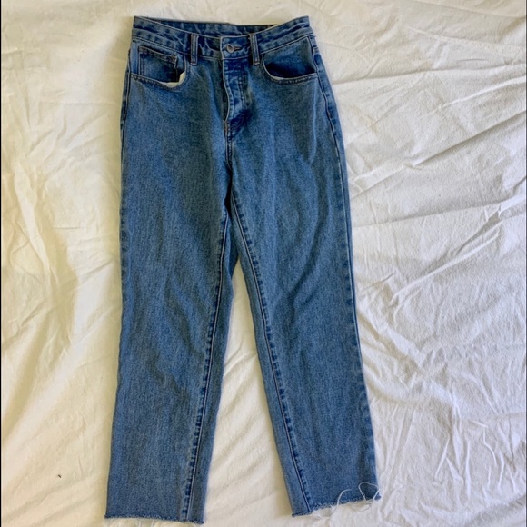 Brandy Melville Mom Jeans - Picture 2 of 4